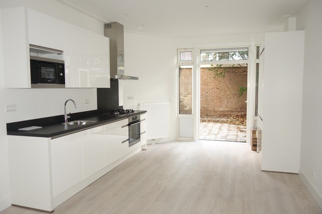 homes for rent on Meerhuizenstraat 1