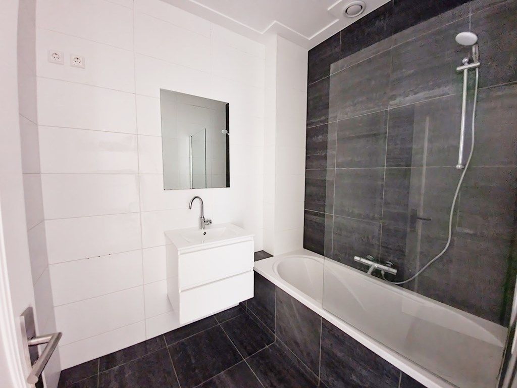 2ba17459-80ab-4873-9098-6f13322bd879.jpg