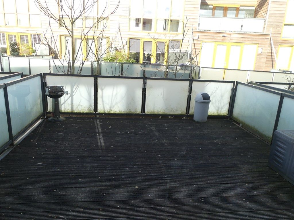 310dbed5-9fdb-4221-b0a9-510003163ab1.jpg