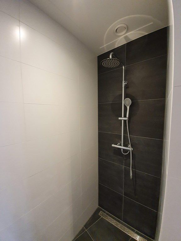 847c7bda-c85b-48c4-9450-2a072d497287.jpg
