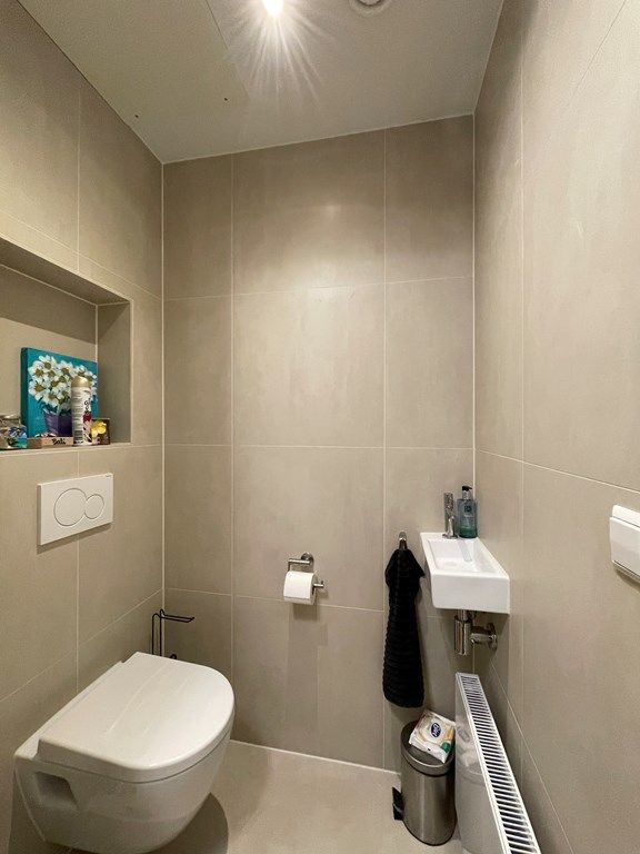 8ba760dd-4a9b-4add-9bb7-eebbaa61e7d6.jpg