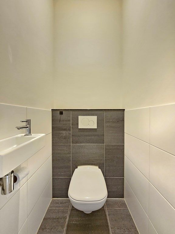 8db9c30b-ba92-417e-a9a6-1ab05ec335cc.jpg