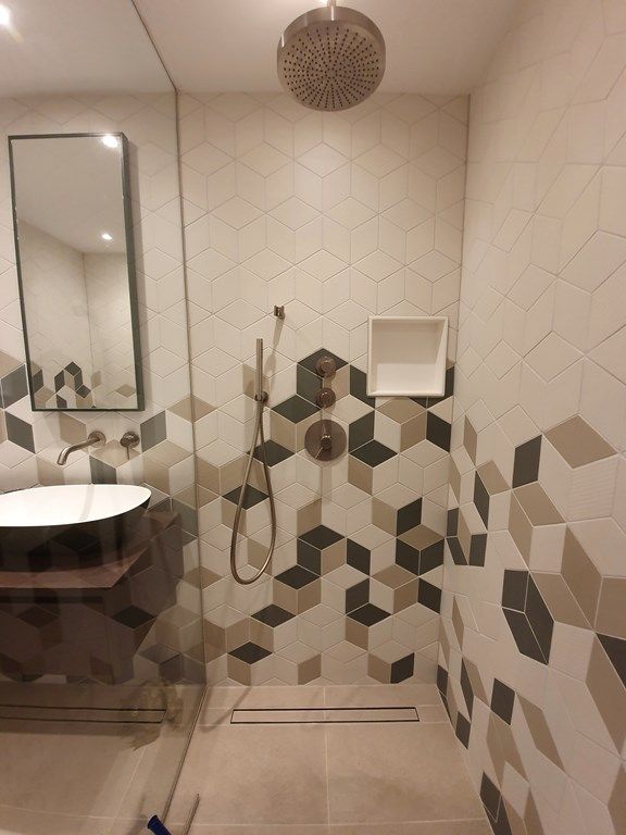 923662e3-d70e-4fab-b832-efc29daebc7f.jpg