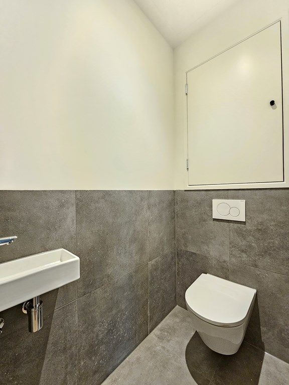 ab5620c8-4358-41bf-8d21-f5d96a3156c9.jpg